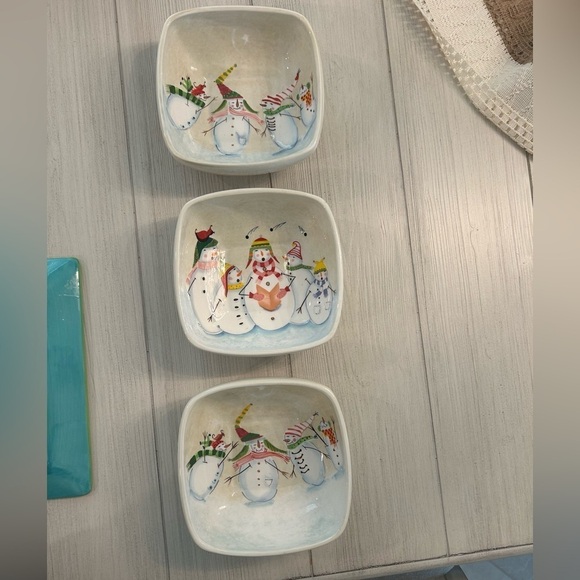 3pc Set of JC Penny Home Collection Bowls
Snow Family Fun Collection - Picture 14 of 14